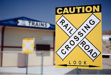 《丧尸围城：豪华复刻版》和《丧尸围城：复刻版》（2016）对比